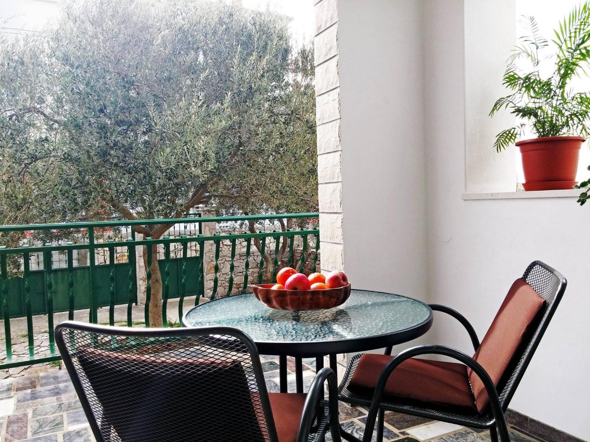 Apartments And Rooms Saric Jadrija Quarto foto